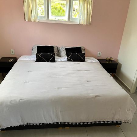Windmill Apartments Curacao ウィレムスタッド エクステリア 写真